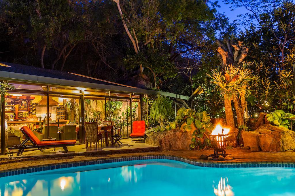 Joern'S Gaestehaus Mbombela Bagian luar foto